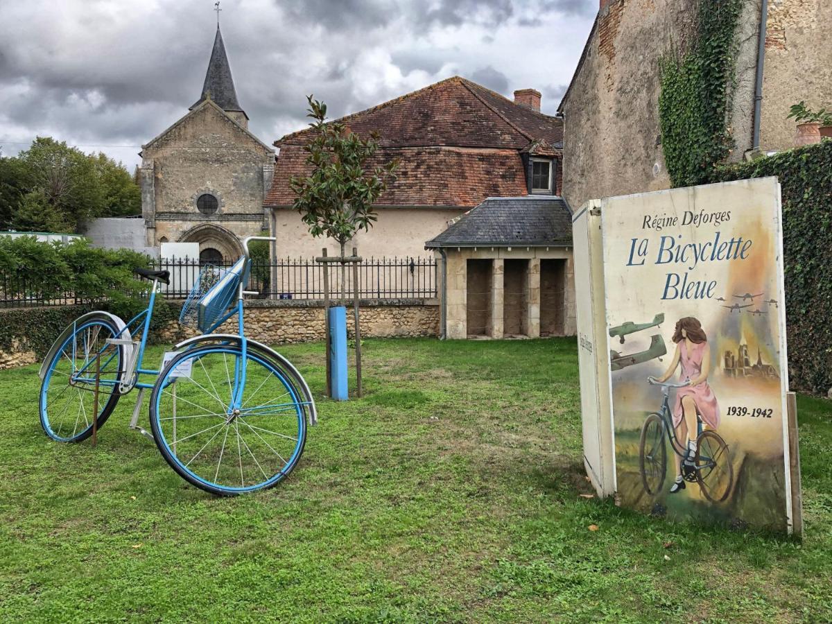 Bed and Breakfast La Bicyclette Bleue Монморійон Екстер'єр фото